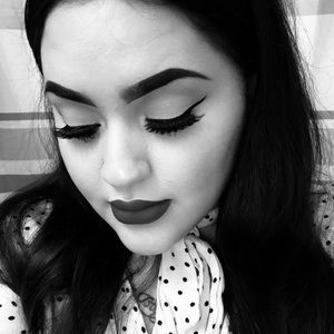 Meet your Posher, Cari